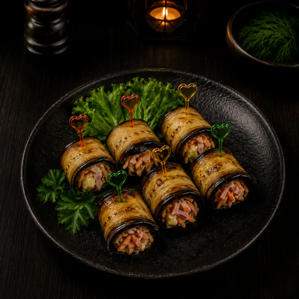 Auberginenröllchen mit Schinken und Karotte — Gurman Gastro, Hannover